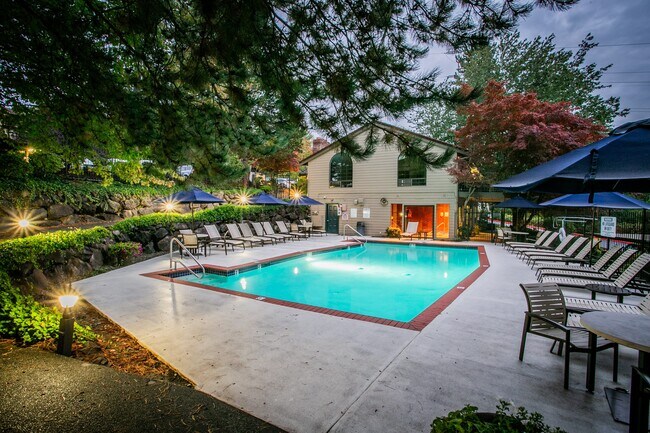 Woodcliffe Apartment Homes photo 2