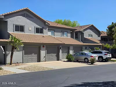 7401 W Arrowhead Clubhouse Dr Glendale, AZ 85308 photo 4