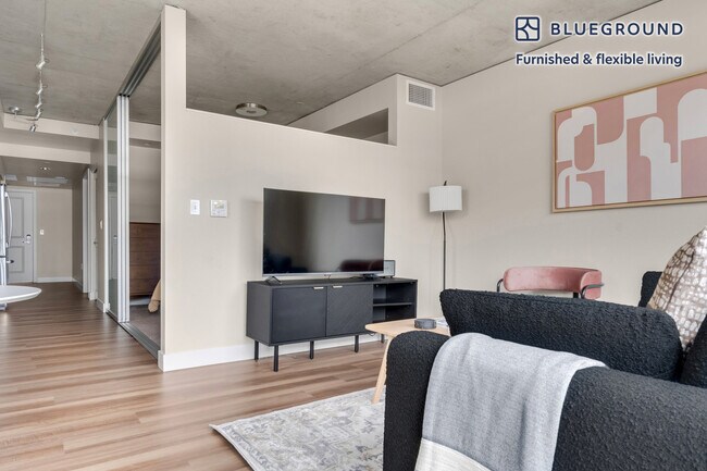 101 Taylor Ave N Seattle, WA 98109 photo 4