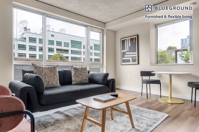 101 Taylor Ave N Seattle, WA 98109 photo 3