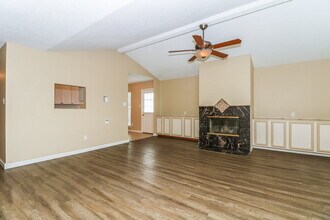 8145 Waterside Trail Fort Worth, TX 76137 photo 4