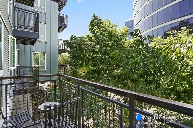 3104 Western Ave Seattle, WA 98121 photo 3