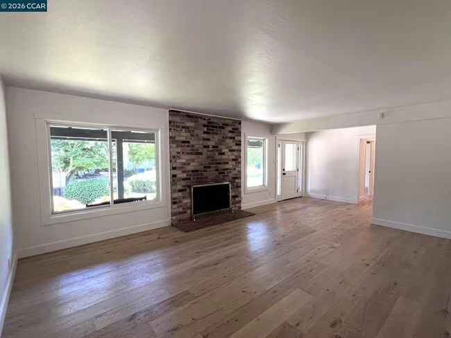 2 Estabueno Dr Orinda, CA 94563 photo 4