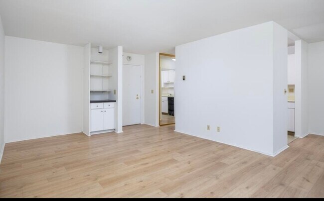 4 Commodore Dr Emeryville, CA 94608 photo 5