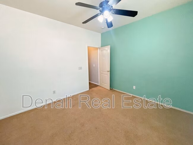 9449 W Potter Dr Peoria, AZ 85382 photo 4