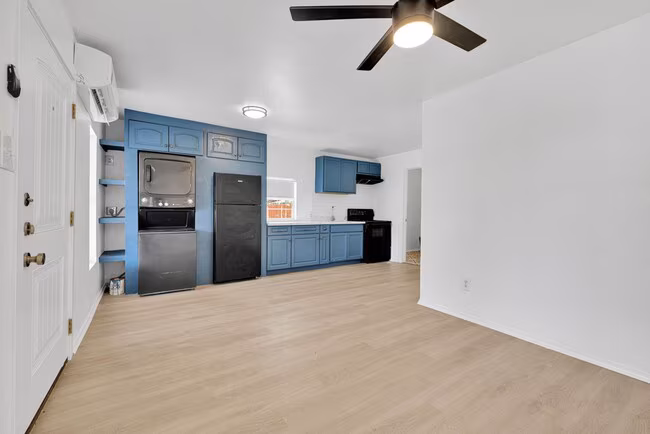954 SW 40th St San Antonio, TX 78237 photo 4