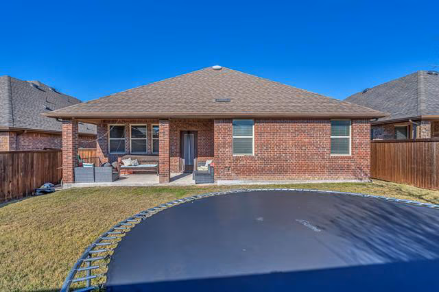 1009 Azure Lane, Celina, TX 75009 photo 5