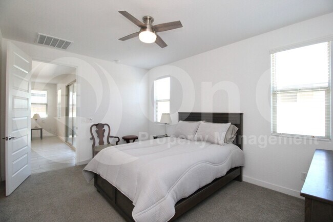 8908 W Bethany Heights Dr Glendale, AZ 85305 photo 3