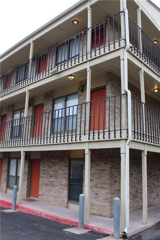 3000 Guadalupe St Austin, TX 78705 photo 2