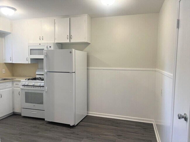 926 E Dean Keeton St Austin, TX 78705 photo 5