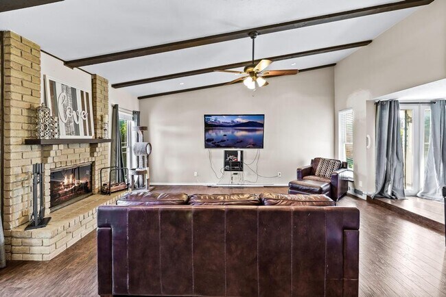 2941 Landershire Lane, Garland, TX 75044 photo 5