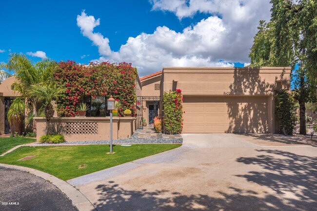 8622 E Vista Del Lago Scottsdale, AZ 85255 photo 2