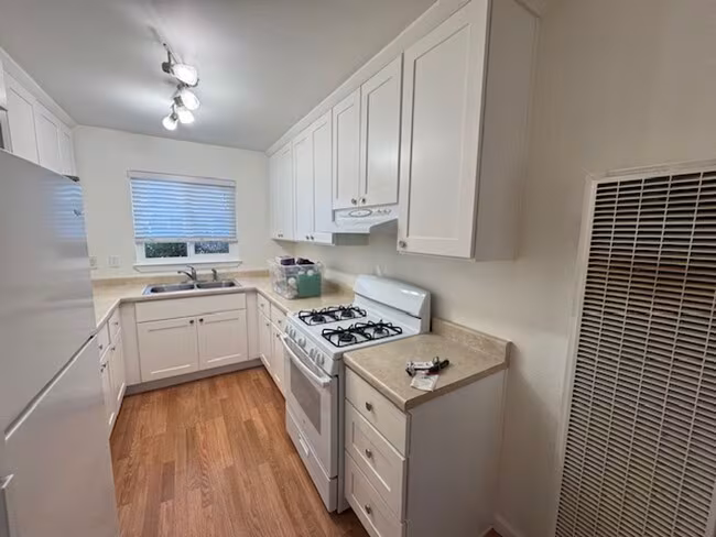 1211 Mayette Ave Santa Rosa, CA 95405 photo 4