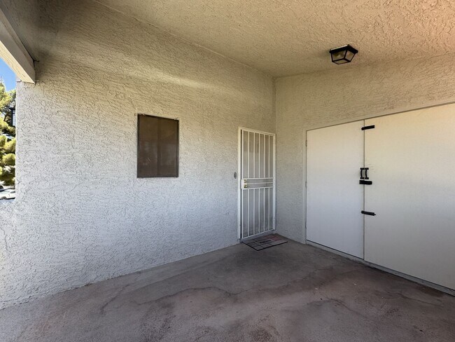 850 S River Dr Tempe, AZ 85281 photo 5