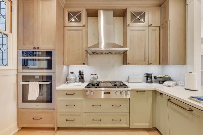 2274 Fulton St San Francisco, CA 94117 photo 2