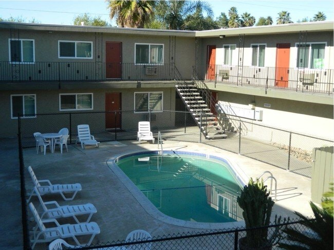 Creekside Villas photo 3