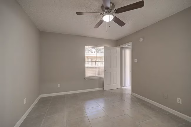 11399 S Kirkwood Rd Houston, TX 77099 photo 4