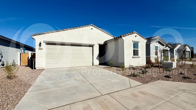 2530 Fortana Dr San Tan Valley, AZ 85143 photo 2