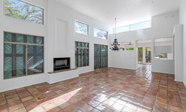 6711 East Camelback Road, Scottsdale, AZ 85251 photo 4