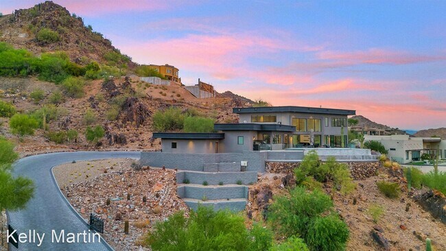 4010 E Canyon Ct Paradise Valley, AZ 85253 photo 2