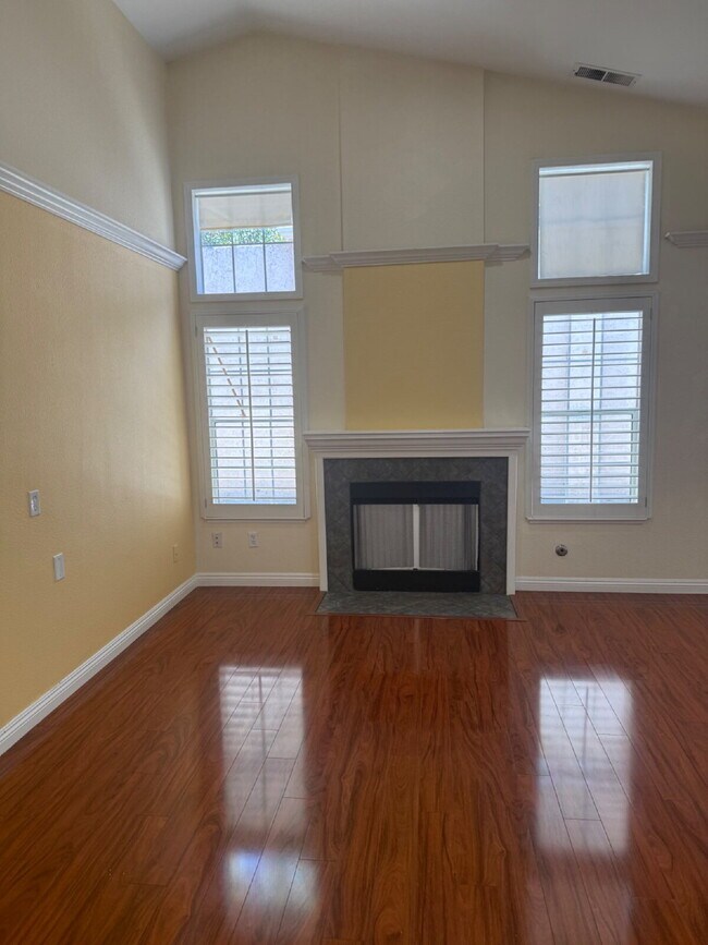 3956 Promenade Way Pleasanton, CA 94566 photo 5