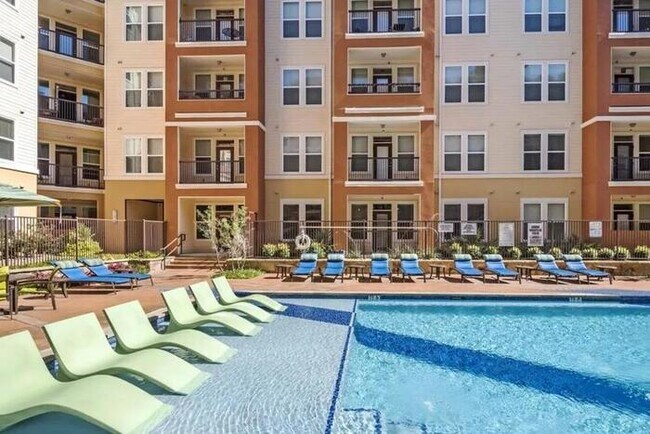 4000 Hulen Pl Fort Worth, TX 76107 photo 2