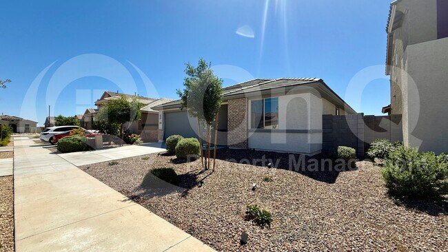 16731 W Cavedale Dr Surprise, AZ 85387 photo 2