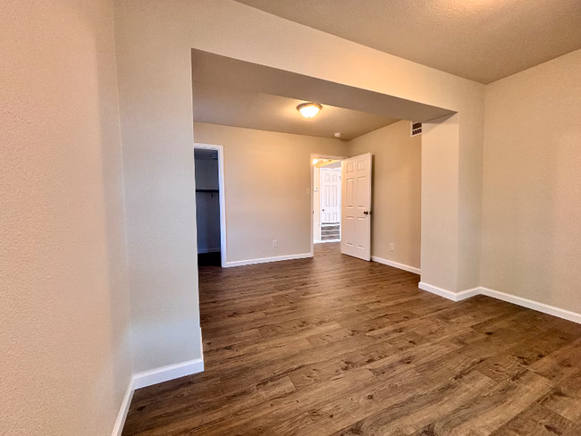 3725 Avenue North, Fort Worth, TX 76105 photo 2