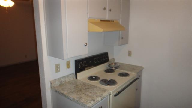 1115 Collier Street, Denton, TX 76201 photo 2