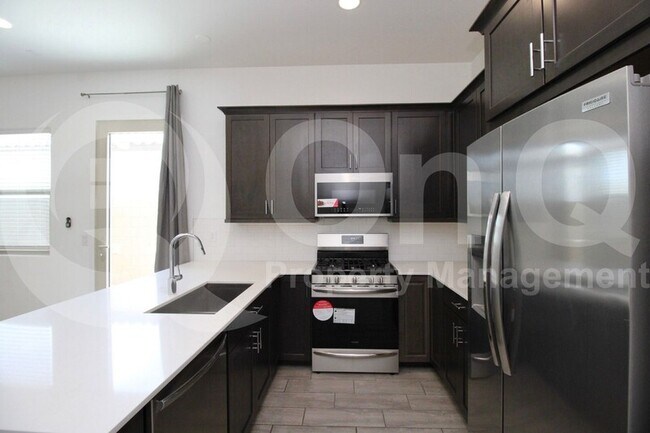 4015 W Piedmont Rd Phoenix, AZ 85339 photo 2
