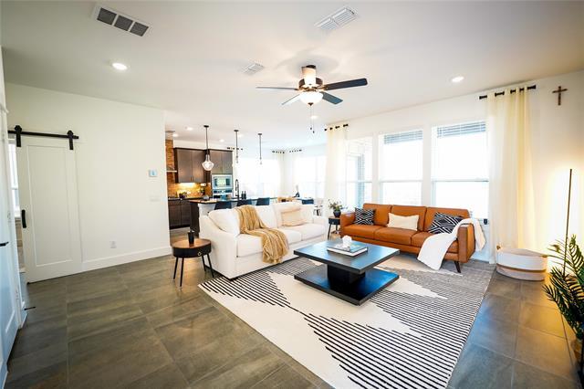 7557 Donnelly Ave Dallas, TX 75228 photo 4