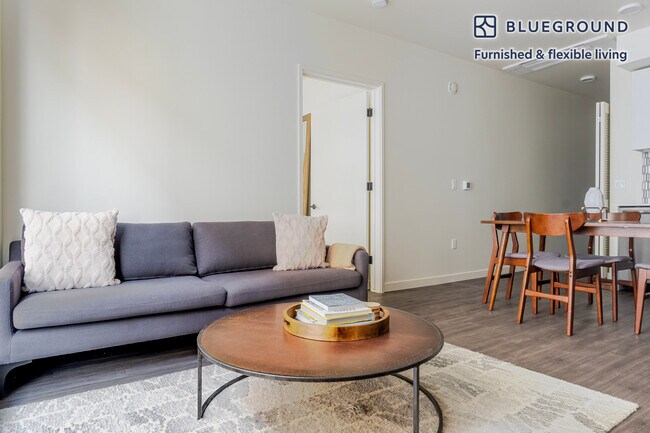 10050 NE 10th St Bellevue, WA 98004 photo 3