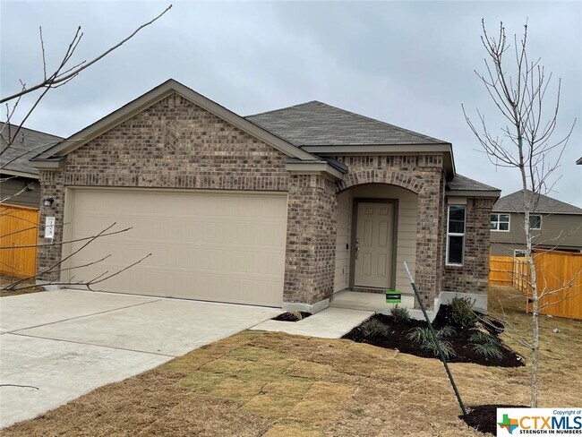 108 Guardian Angel Ct Jarrell, TX 76537 photo 2