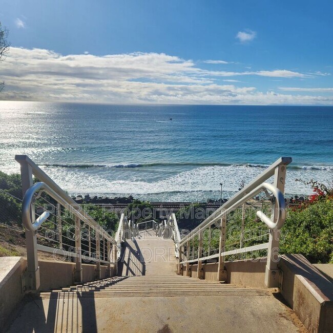 1104 Buena Vista San Clemente, CA 92672 photo 3