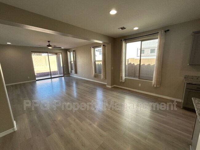20112 W Buchanan St Buckeye, AZ 85326 photo 3