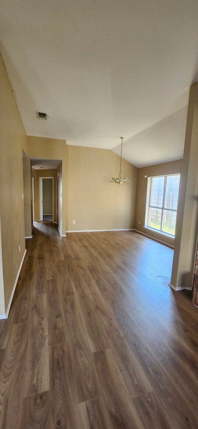 715 Ford Drive, Cedar Hill, TX 75104 photo 3