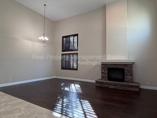 27313 N 23RD Lane photo 3