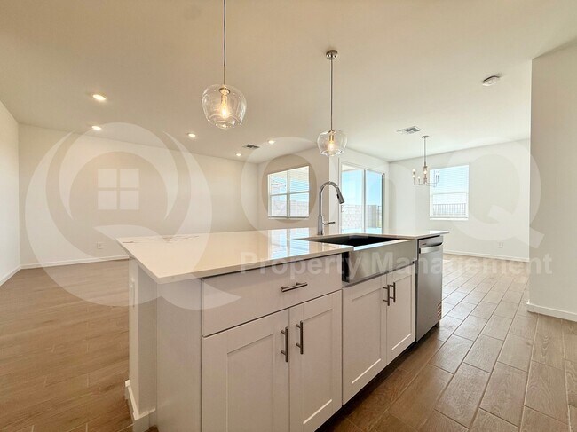 33110 Noir Dr San Tan Valley, AZ 85143 photo 4