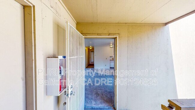714 College Ave Santa Rosa, CA 95404 photo 3
