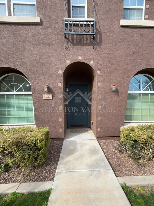 881 S Adam Way photo 3