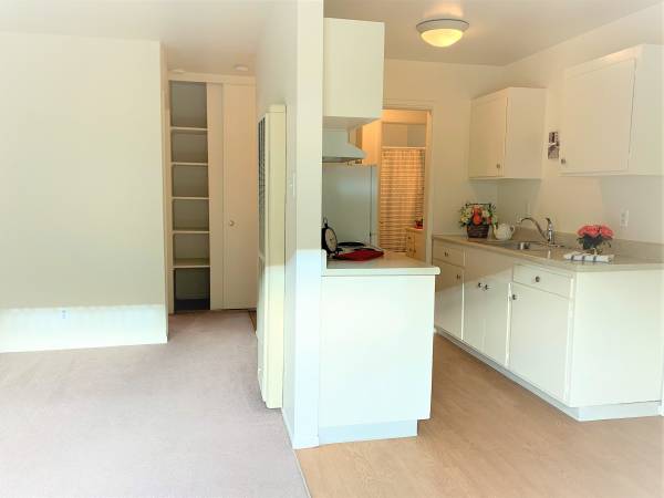 Apartments on Fremont Blvd · Fremont photo 3