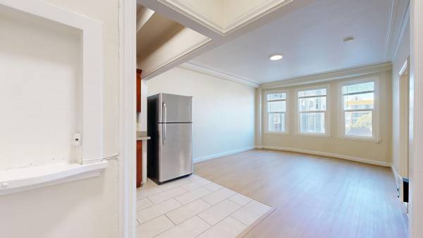 1BR/1BA Apartment on Fulton St - 206 · San Francisco photo 3