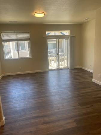 2BR/1BA Apartment on Prospect Avenue · Santa Rosa photo 5