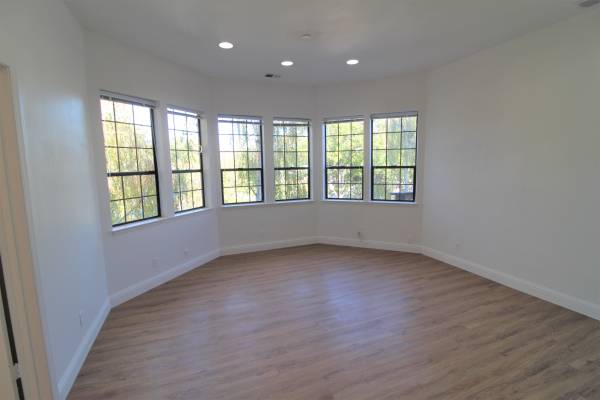 2BR/1BA Apartment on Diablo Avenue · Novato photo 2
