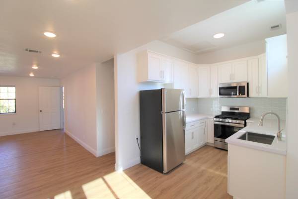 2BR/1BA Apartment on Diablo Avenue · Novato photo 3