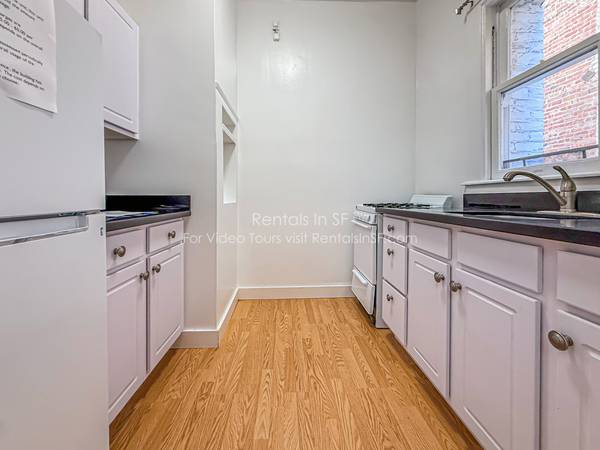 Chismore Apartments photo 4