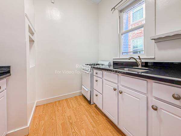 Chismore Apartments photo 5