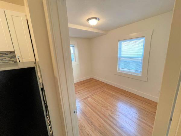 2079 Delaware St, Berkeley (Apartment) photo 3