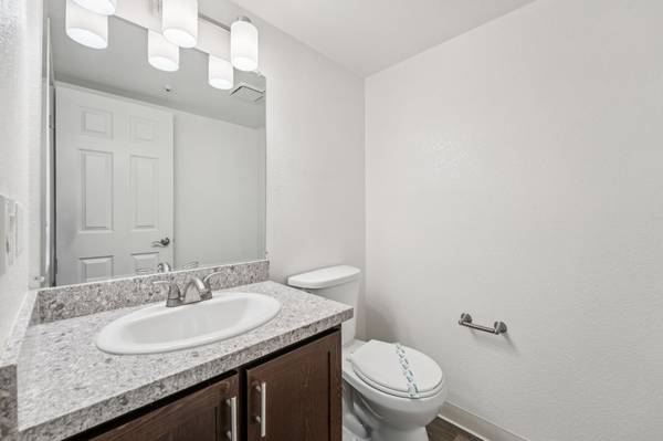 Spring Club Apartments photo 5