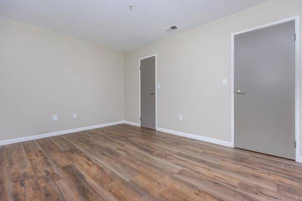 Apartments on North Milpitas Boulevard · Milpitas photo 5